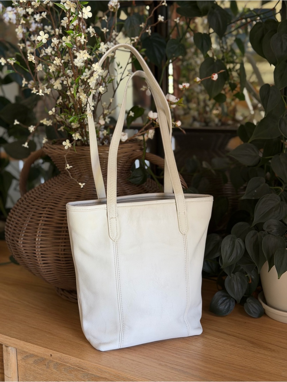 Coach 9077 Leather lunch tote
